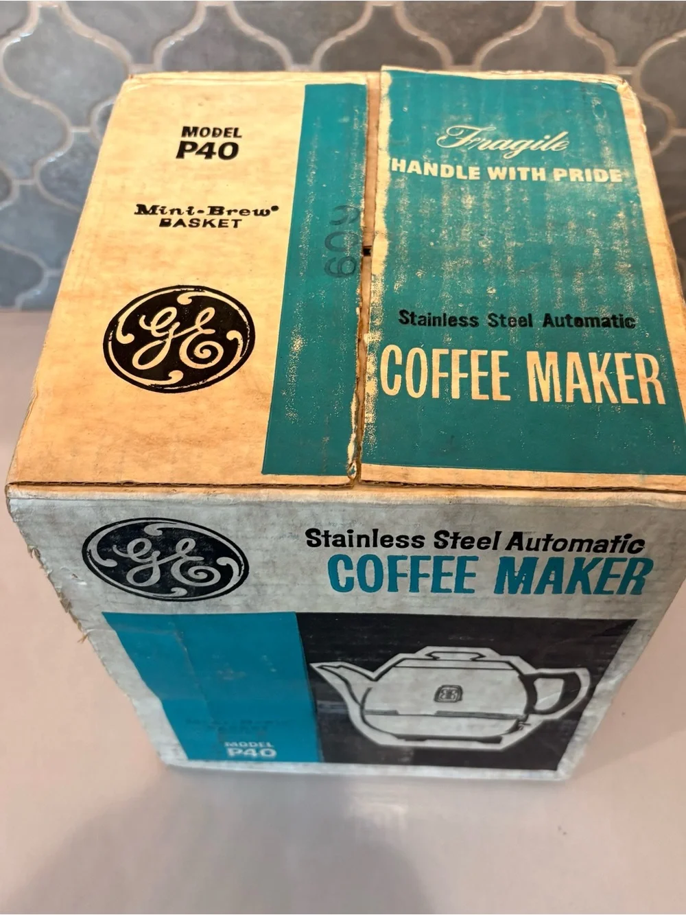 NOS VINTAGE GE STAINLESS STEEL AUTOMATIC COFFEE MAKER P40 - NEVER USED IN BOX